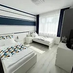 Napfeny Terasz شقة